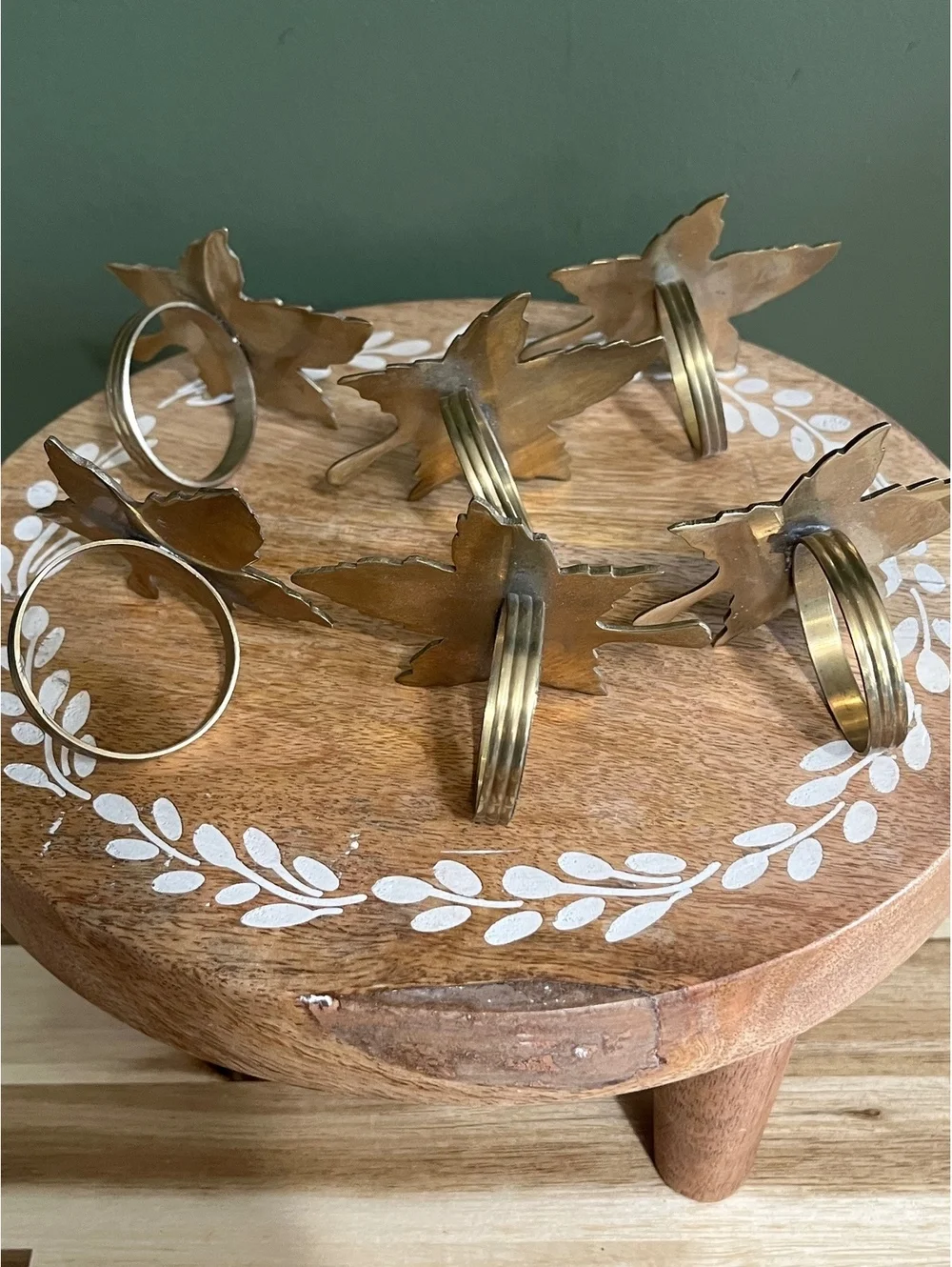 Brass leaf napkin holder set of 6